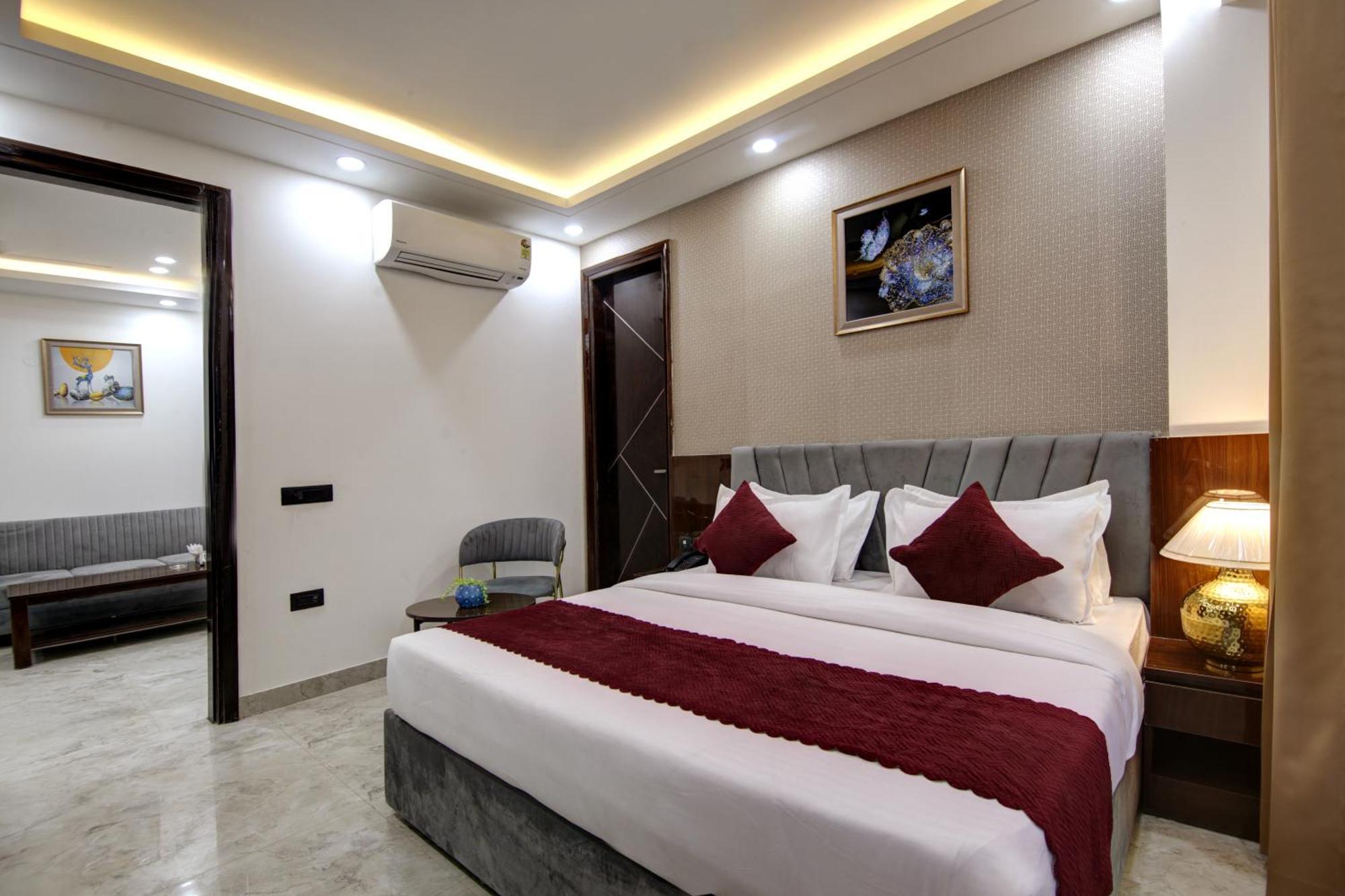 Limewood Stay - Millennium Huda City Center 구르가온 외부 사진
