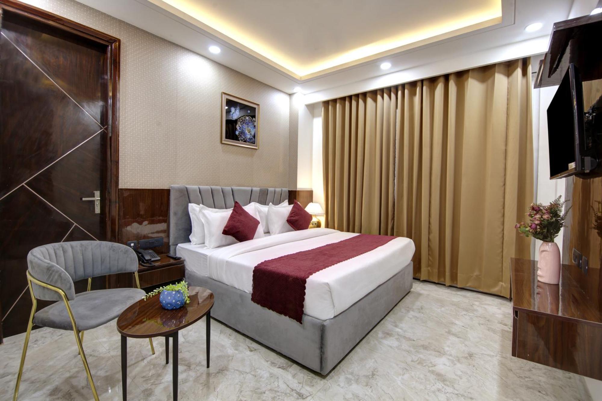 Limewood Stay - Millennium Huda City Center 구르가온 외부 사진