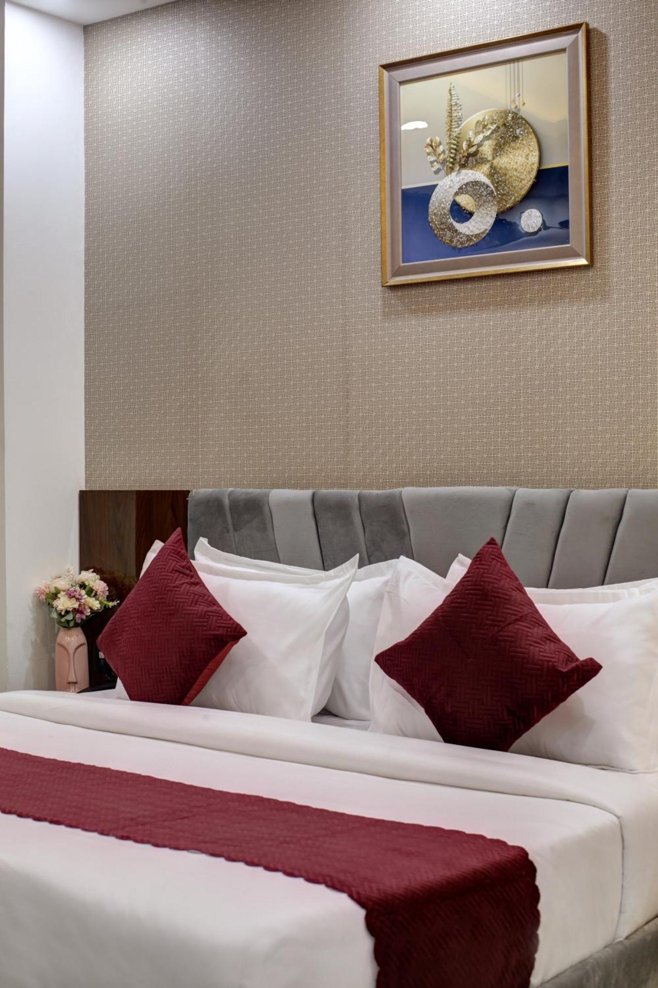 Limewood Stay - Millennium Huda City Center 구르가온 외부 사진