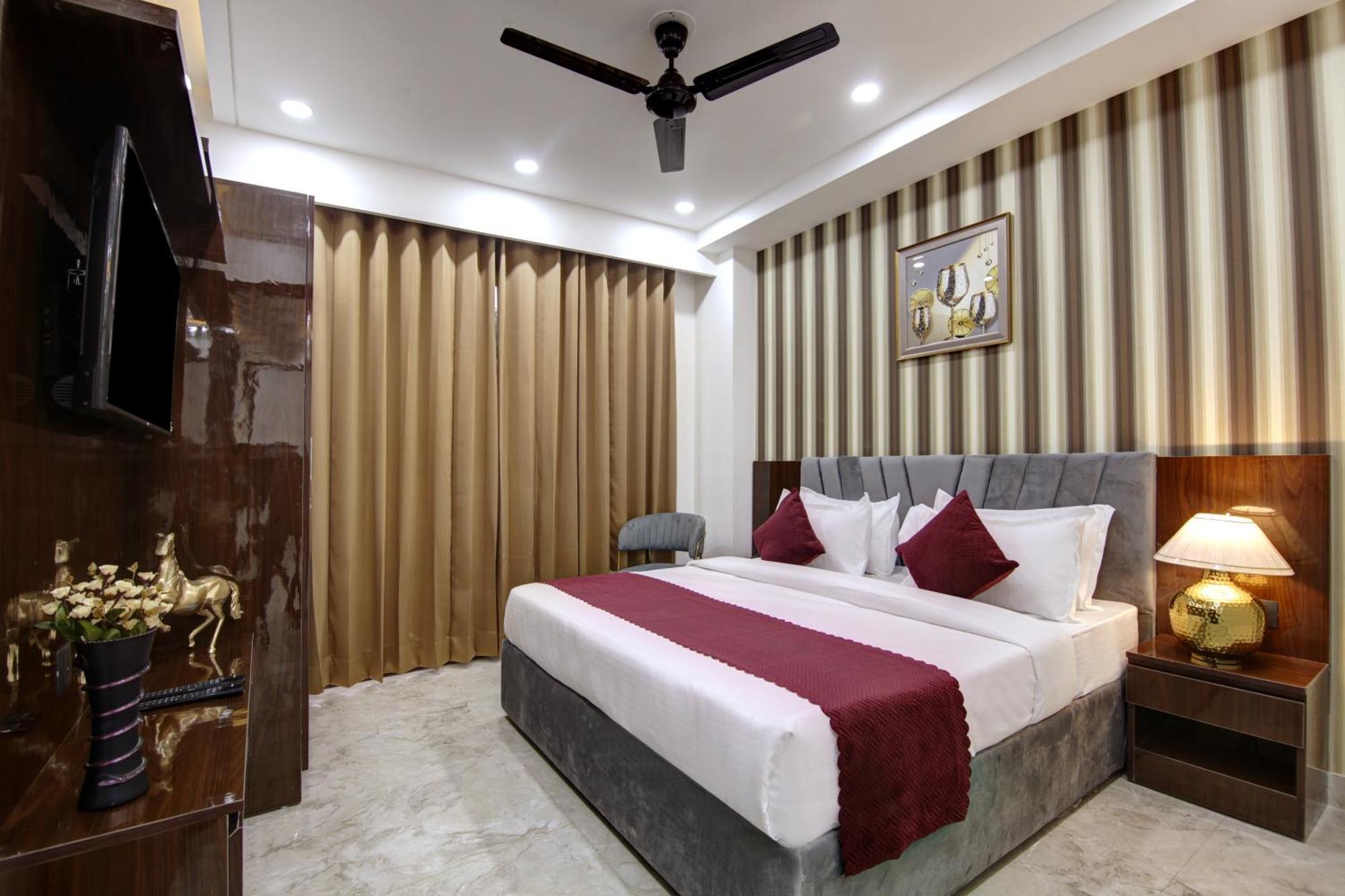 Limewood Stay - Millennium Huda City Center 구르가온 외부 사진