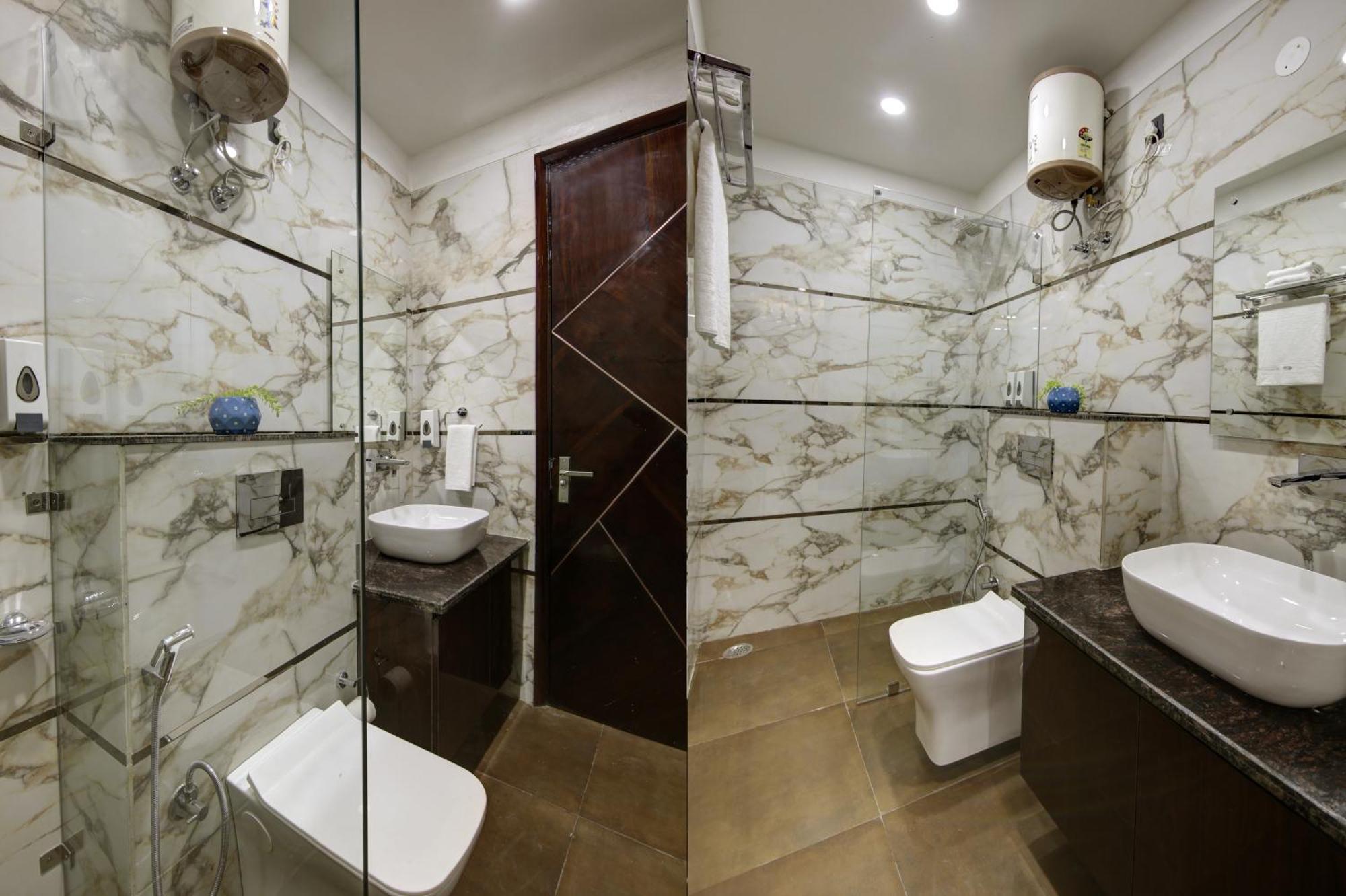Limewood Stay - Millennium Huda City Center 구르가온 외부 사진