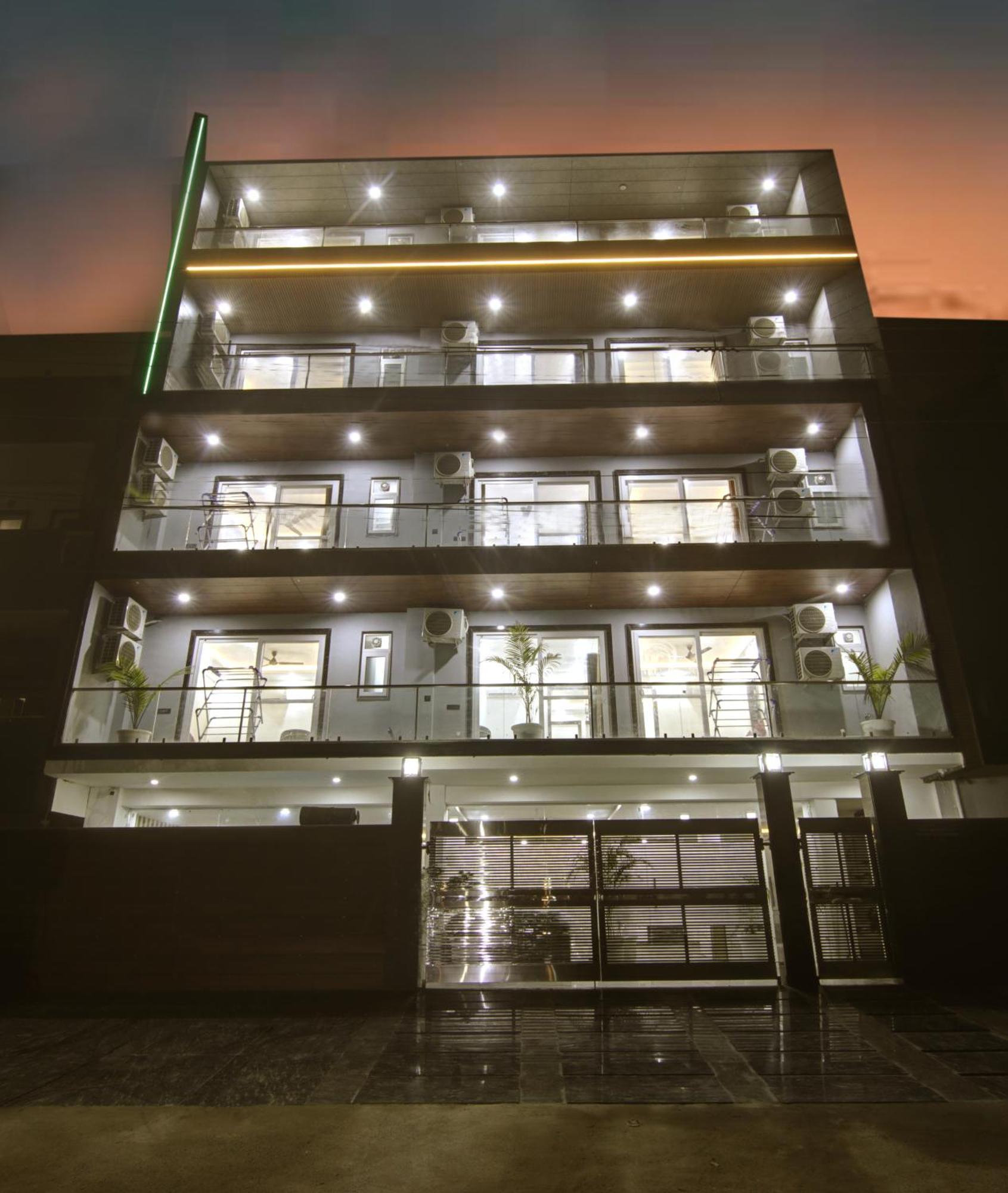 Limewood Stay - Millennium Huda City Center 구르가온 외부 사진